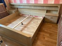 Schlafzimmerbett / Doppelbett mit Nachttischkästen Bayern - Kaufbeuren Vorschau