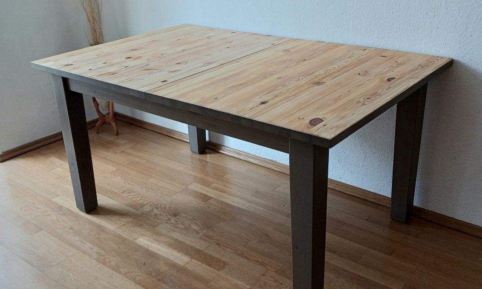 Großer Esstisch, Tisch, Schreibtisch- Massivholz - ausziehbar ! in Berlin