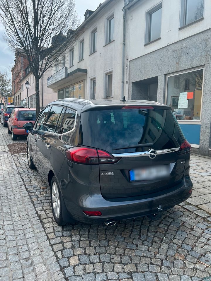 Opel zafira 2,0 cdti TÜV NEU in Schwarzenbach a d Saale