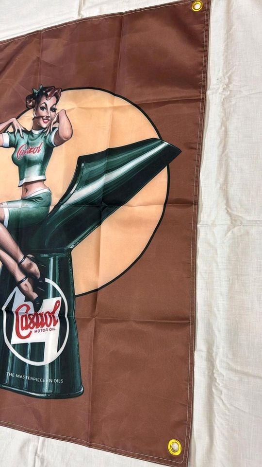 354 Castrol ÖL Pinup Fahne Banner Flagge Garage Werkstatt Werbung in Chemnitz