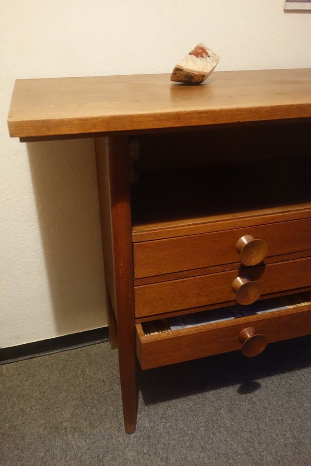 Anrichte / Sideboard 60er Jahre für Stereo-Anlage ... in Horn-Bad Meinberg