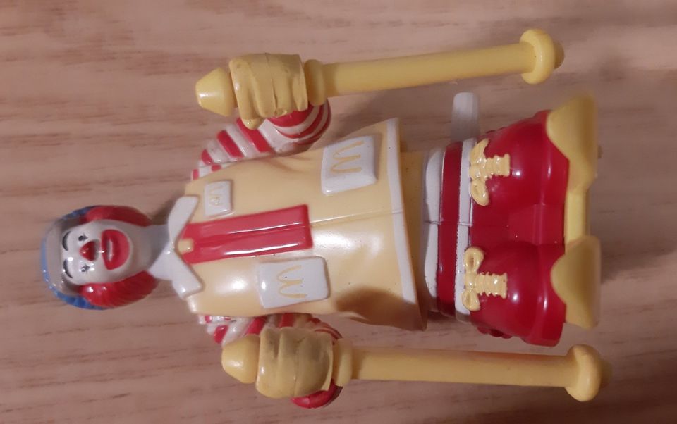 Mc Donald´s Ronald McDonald Figur 1994 Ski fahren Vintage Aufzieh in Tangstedt