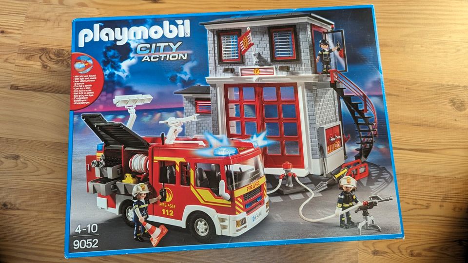 Playmobil 9052 City Action Feuerwache Feuerwehr-Mega-Set in Troisdorf