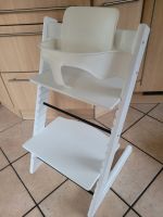 Stokke Tripp Trapp Hochstuhl weiß mit Babyset Nordrhein-Westfalen - Stolberg (Rhld) Vorschau