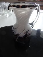kleine Blumenvase aus Glas mit Dekor, ca 13 cm hoch, 6 cm Durchme Düsseldorf - Oberbilk Vorschau