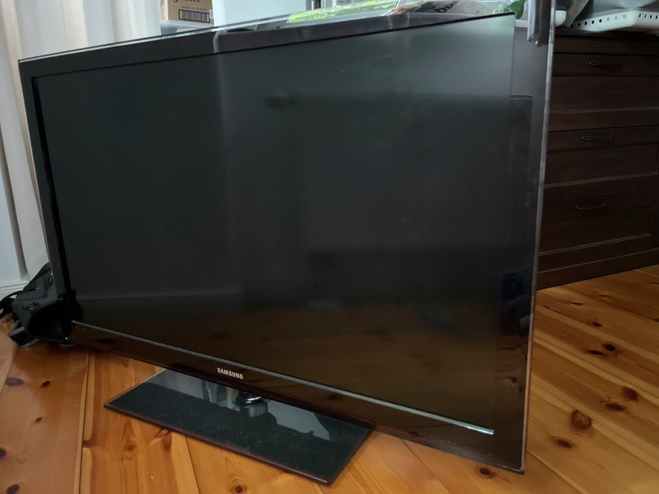 Samsung Fernseher 46 Zoll in Berlin