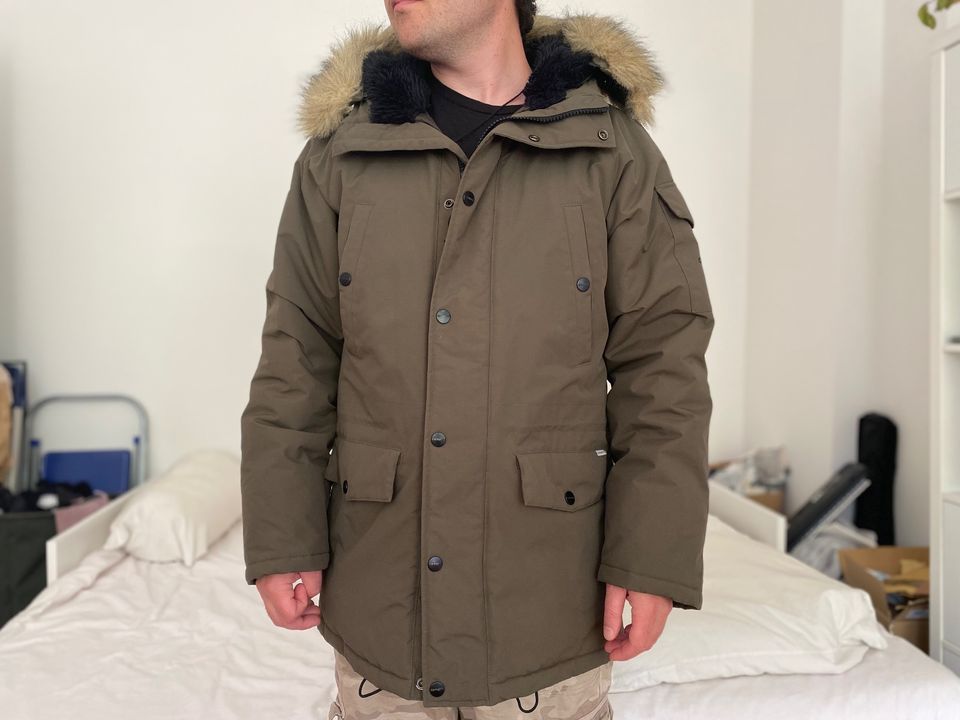 Carhartt WIP Anchorage Parka Jacke in Berlin