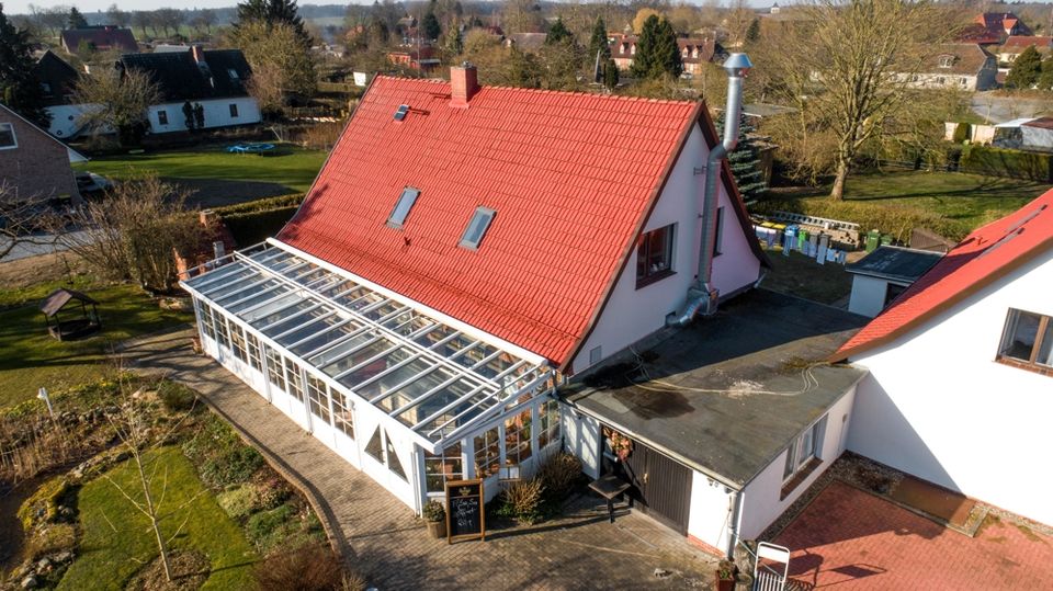 3-Seiten-Landgasthof mit Einfamilienhaus und Einliegerwohnung in Zickhusen