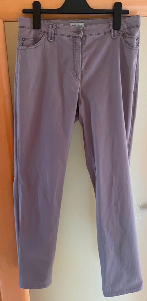 Brax Carola City Sport Hose Jeans Gr. 42 Stone Stein Grau in Duderstadt