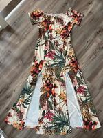 Lascana Kleid 40 lang Beinschlitze beige grün rot Blumen Sachsen - Kesselsdorf Vorschau