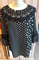 Elegante Bluse mit Spitze, s/w Gr. 42 Berlin - Tempelhof Vorschau