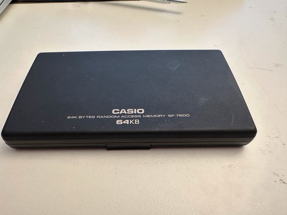 Casio SF-7500 Datenbank Wissenschaftlicher Rechner in Sehnde