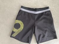 Shorts von Adidas in Gr. 116 top erhalten Bayern - Donauwörth Vorschau