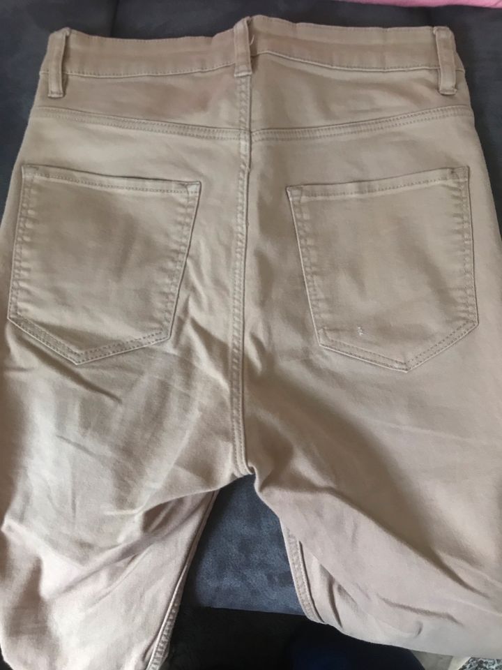 Cargo Hose H&M Gr.38 beige Jeans in Fuchstal