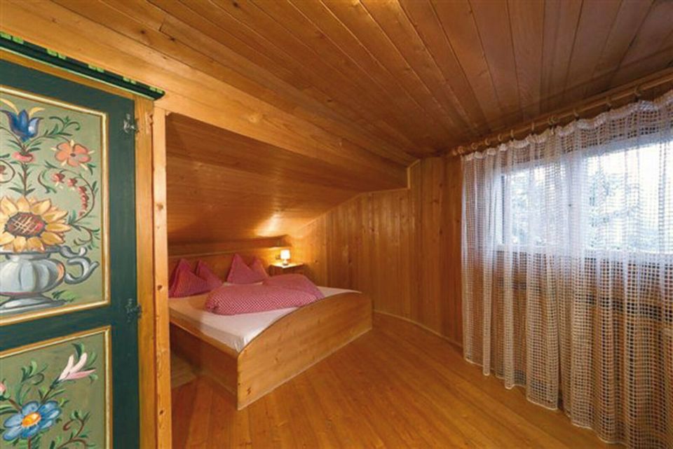 Südtirol: Traum-Ferienhaus / Chalet / Skihütte 8-12 Pers. Meran in Karlsruhe