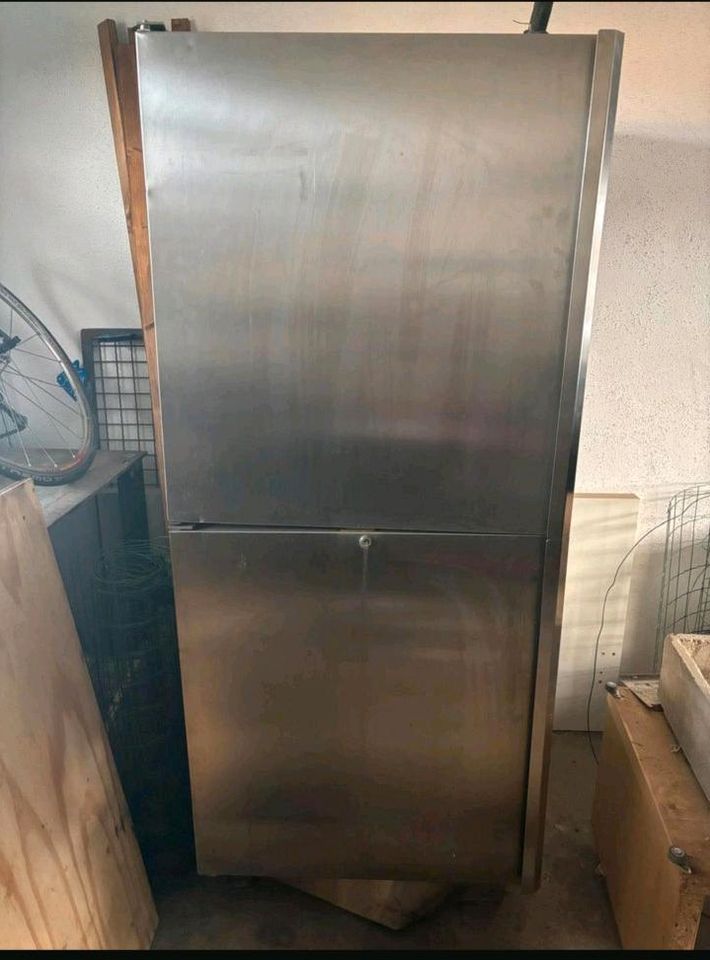 Kühlschrank Edelstahl Renovierungsbedürftig in Rottenburg a.d.Laaber