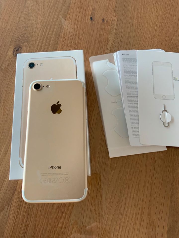 APPLE iPhone 7, 32 GB gold in Syrgenstein