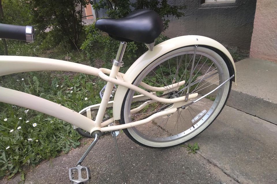 Schicker Beach Cruiser von Velor in seltenen beige Fahrrad in Dresden