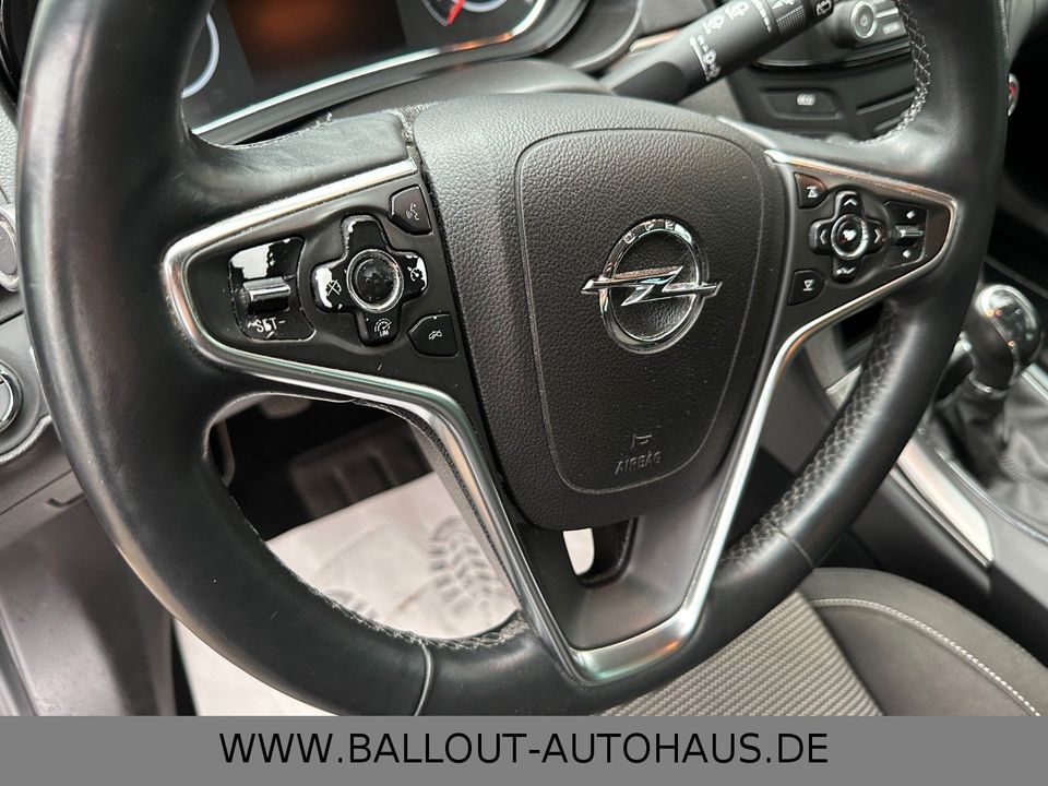 Opel Insignia Sports Tourer 4x4*KLIMA*NAVI*TOT*AHK* in Winsen (Luhe)