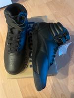 Schuhe Reebok Freestyle  Women Gr. 38.5 Neu OVP Düsseldorf - Düsseltal Vorschau