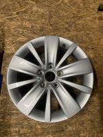 1x Alufelge VW Sharan 7N 16 Zoll 7N0601025A Kr. Altötting - Winhöring Vorschau