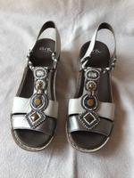 Schuhe Sandalen von ara Größe 40 Sachsen - Stolpen Vorschau