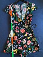 Hollister Jumpsuit S zum wickeln Blumen Muster schwarz bunt Hessen - Fulda Vorschau