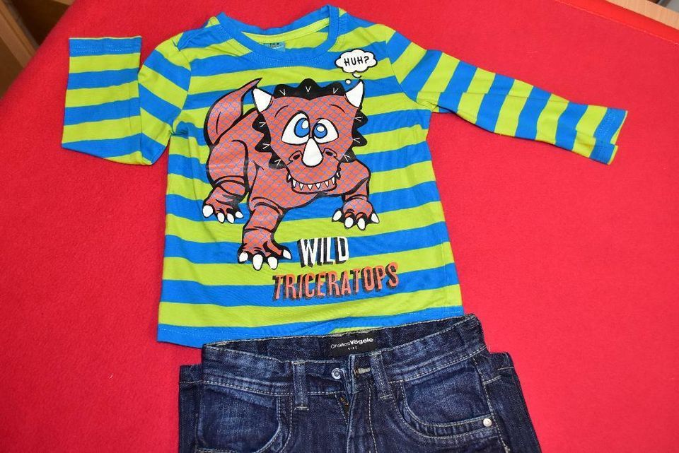 Kinder Pulli Dino gestreift im Set m. Vögele Jeans blau Gr.104 in Wichtshausen