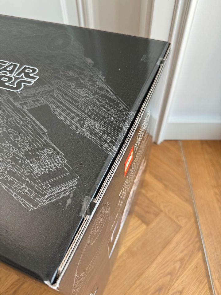 Lego Star Wars Millennium Falcon 75192 | OVP in Dresden