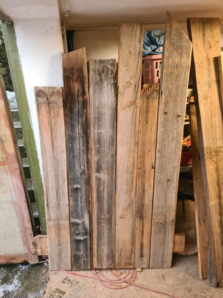 Holz Verkleidung, Garderobe, Sichtschutz, Schiebetür in Mietingen