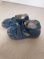 Schuhe Sandalen Kinder Baby Gr 20 elefanten Kr. München - Höhenkirchen-Siegertsbrunn Vorschau