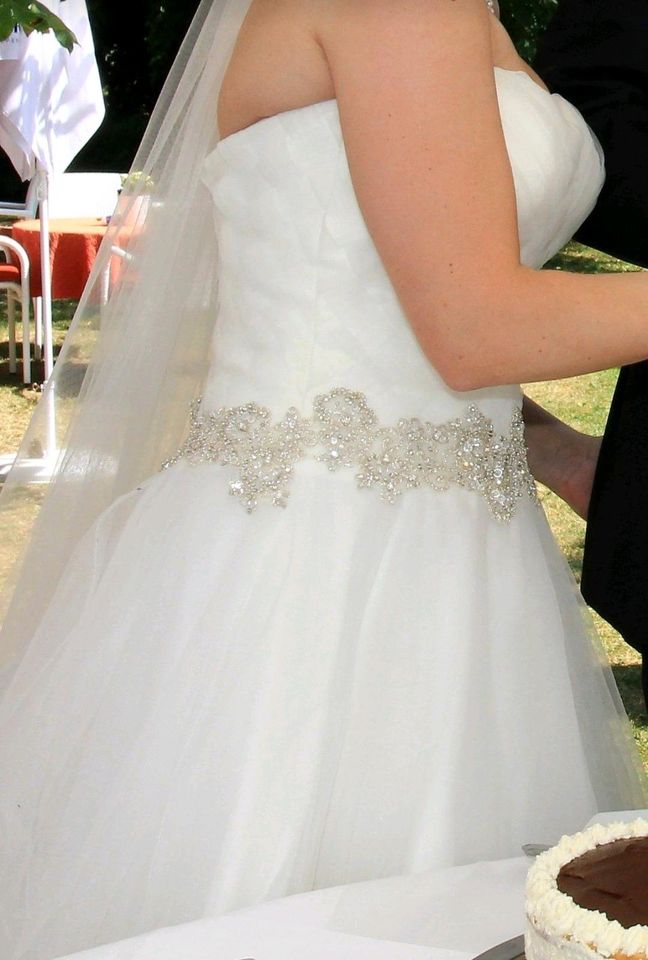 Brautkleid A-Linie/Hochzeitskleid Diane Legrand Gr. 36 in München