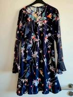 Lipsy London Mini Kleid Volants 34 Hessen - Altenstadt Vorschau