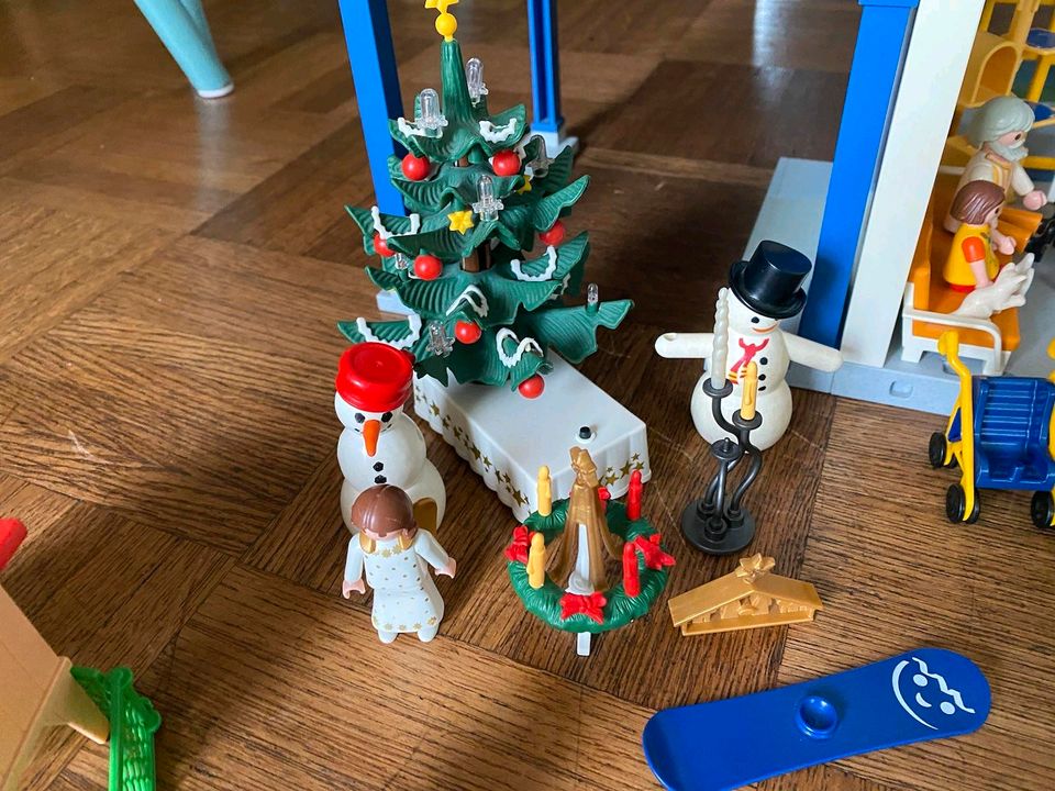 Playmobil Haus 3965 mit sehr viel Zubehör in Gröbenzell