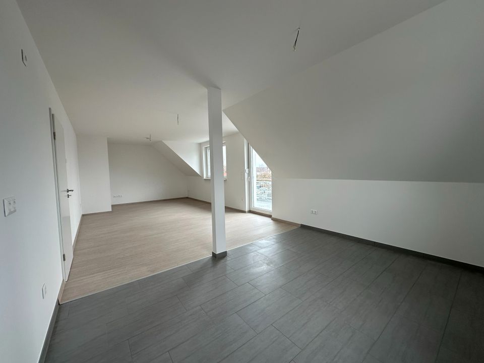 Ab März 2026 frei: Moderne Maisonette-Wohnung mit Balkon, Fußbodenheizung und Garage in Brehna