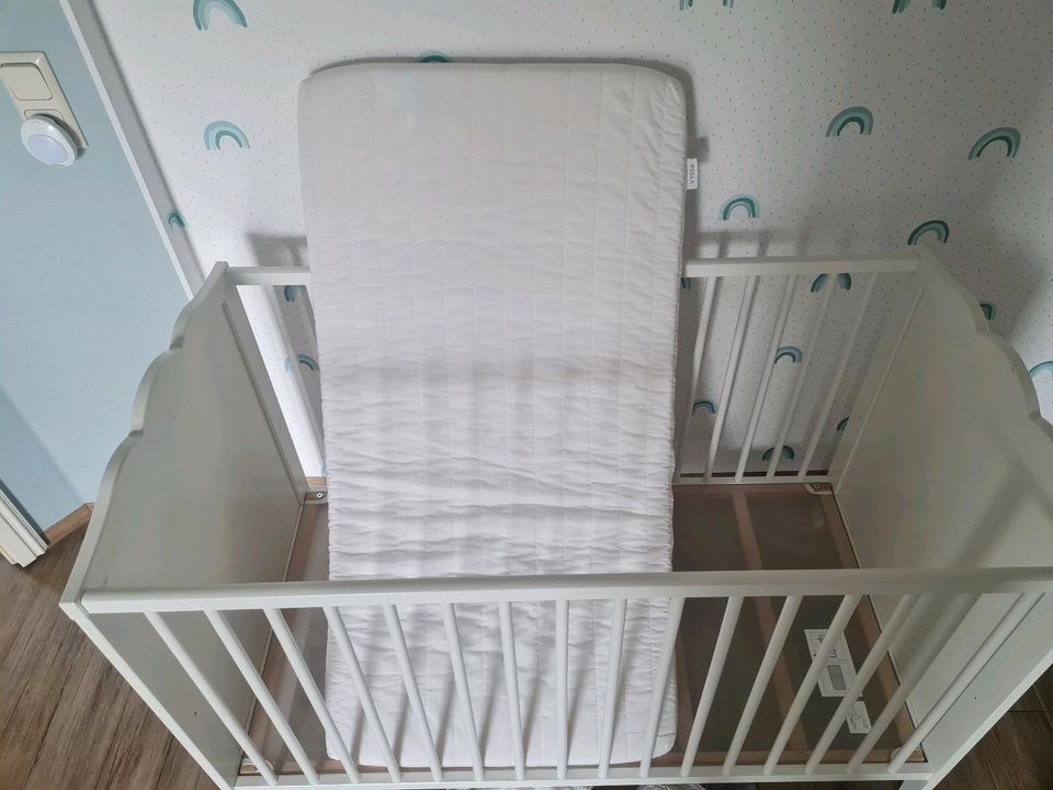 Kinderbett Babybett in Weyerbusch