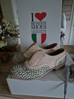 Schuhe Leder mit strass Gr. 38 neu italy Sachsen - Klipphausen Vorschau