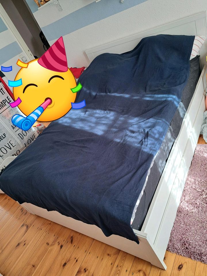 Ikea Bett Brusalli 140x200 in Berlin