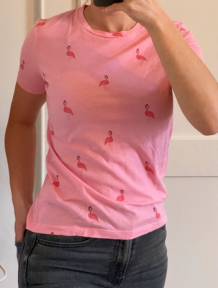 Pull&Bear T-Shirt Flamingo rosa / pink in München