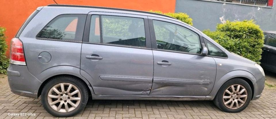 Opel Zafira 1.6 7 Sitze in Düren