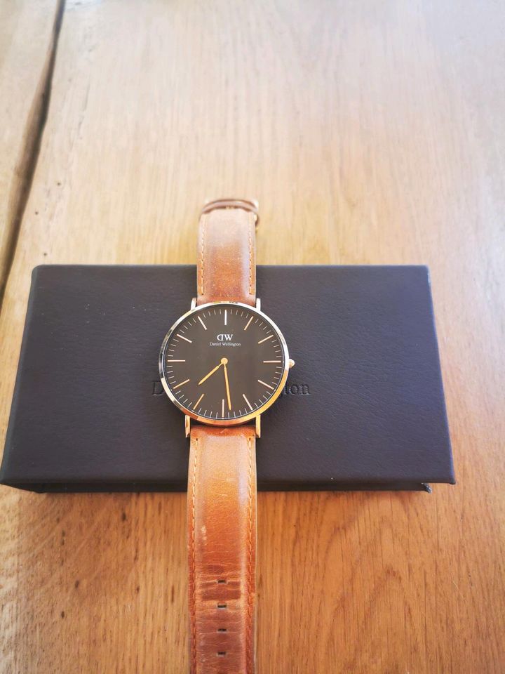 Original Daniel Wellington Uhr in Stuttgart