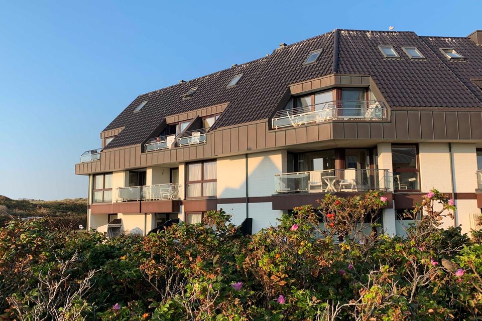 Schloß am Meer - 2 Zimmer Wohnung mit Westbalkon und Nordseeblick in Wenningstedt