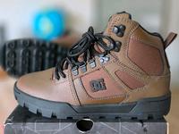 NEU: DC Pure High-Top WR Boot Stiefel in Braun in 38, eher 37 Nordrhein-Westfalen - Minden Vorschau