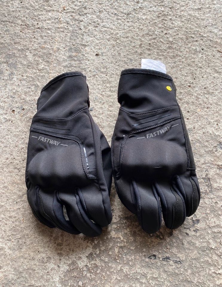 Motorrad Handschuhe [wie NEU] in Duisburg