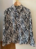 Lumio Zebra Bluse Hemd Shirt von Pujka M wie neu schwarz Friedrichshain-Kreuzberg - Kreuzberg Vorschau