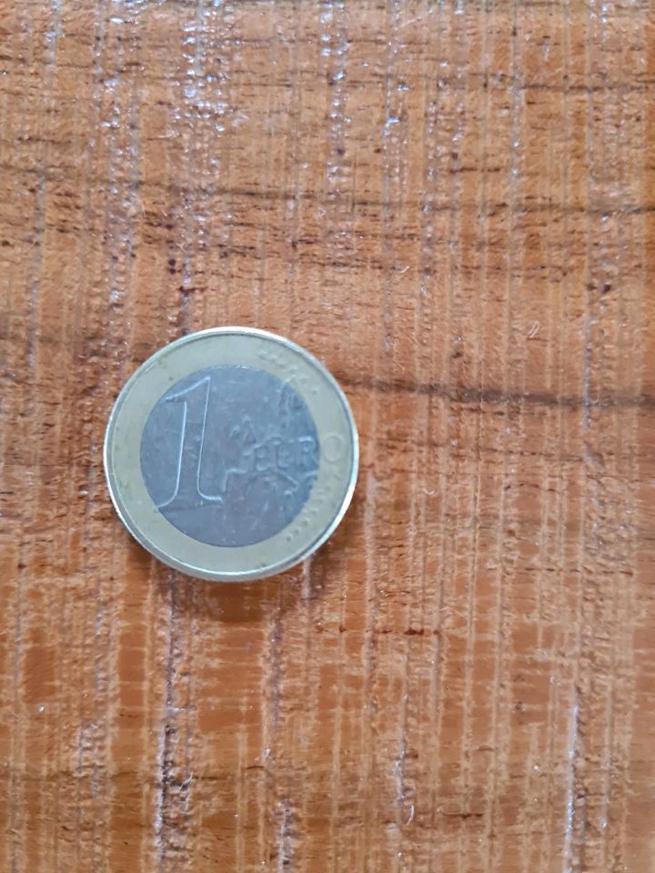 3x 2 Euro Stücke und ein 1 Euro Stück in Hamm