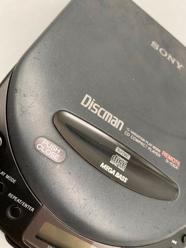 SONY D-113 CR DISCMAN TRAGBARER CD-PLAYER FUNKTIONIERT! + BDA+ MD in Berlin