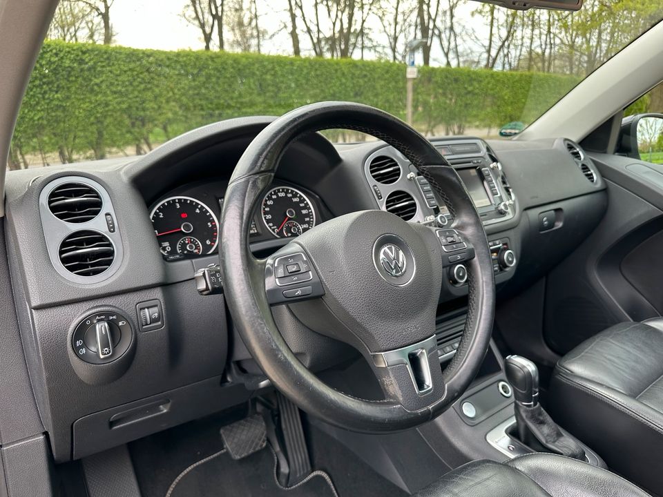 VW Tiguan 4 Motion*Automatik*Leder*Pano*Navi* in Ratingen