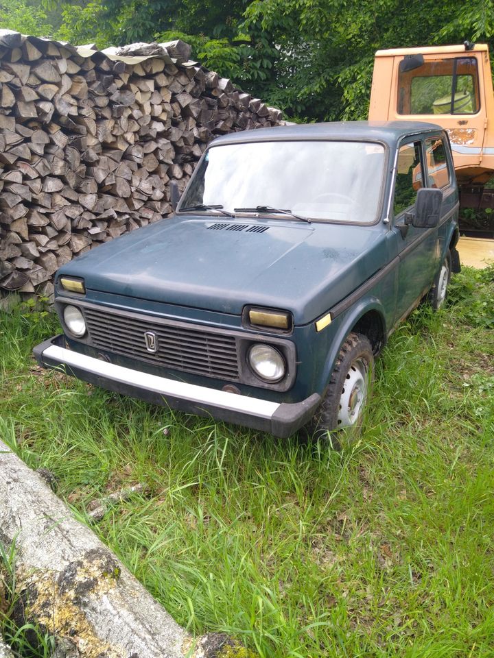 2x Lada Niva 4X4 im Doppelpack . Der Preis gilt für beide Ladas in Lambrecht (Pfalz)