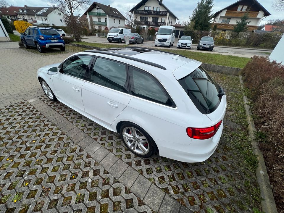 Audi A4 Avant B8 S-Line 2014 *TOP* 191PS! *TAUSCH MÖGLICH* in Krumbach Schwaben